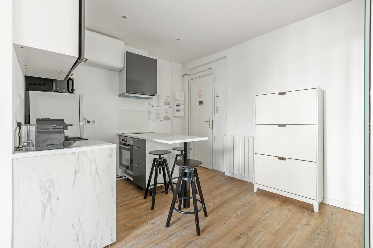 Charme & Tranquillite - Coeur De - Pres De Montmartre! Apartment *